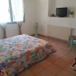 Restaurant Les 3 Chenes 2* Fréjus