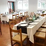 Otel Restaurant Les 3 Chenes Fréjus