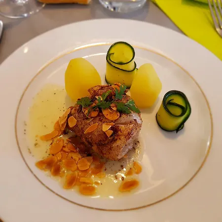 Hotell Restaurant Les 3 Chenes 2*