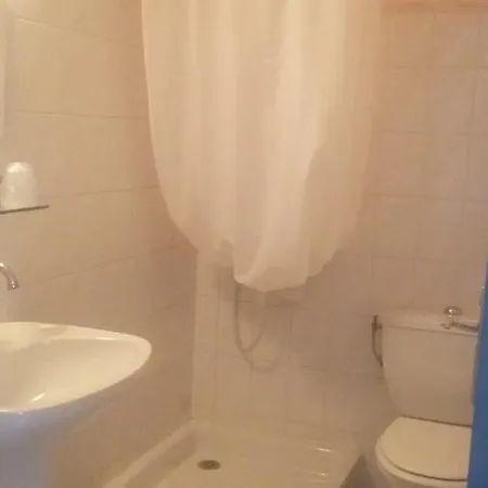 Restaurant Les 3 Chenes 2* Fréjus