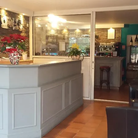 Restaurant Les 3 Chenes Szálloda 2*