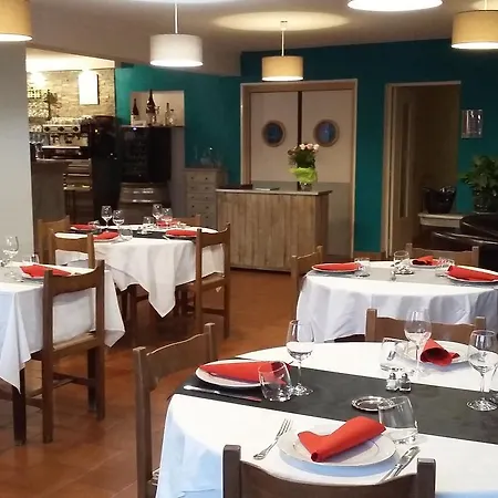 Restaurant Les 3 Chenes 2* Frejus