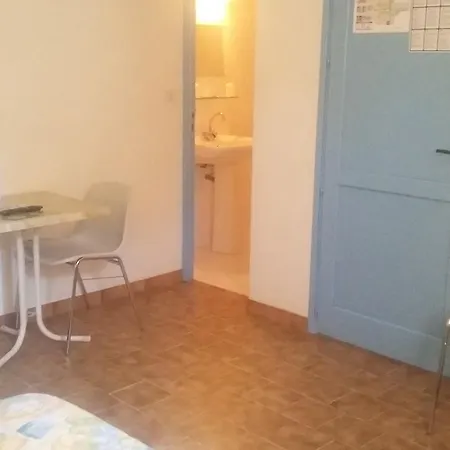 Restaurant Les 3 Chenes 2* Frejus