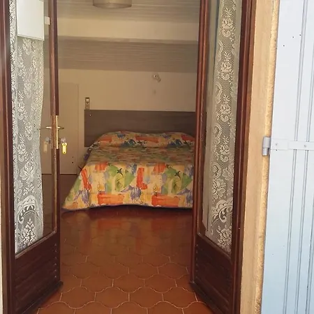 Restaurant Les 3 Chenes 2* Fréjus