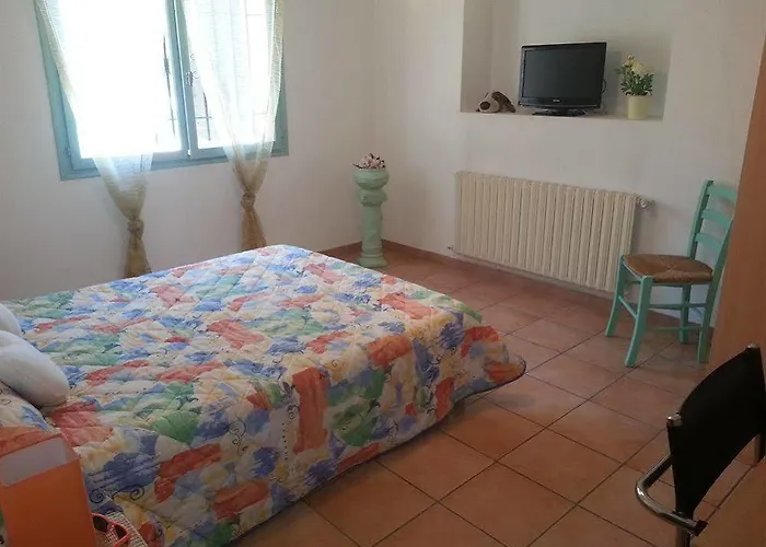Restaurant Les 3 Chenes 2* Fréjus